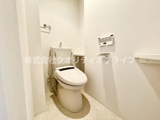 温水洗浄便座のトイレ