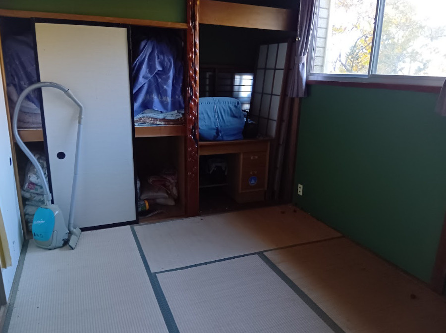 押入れの付いた、落ち着きのある和室です。