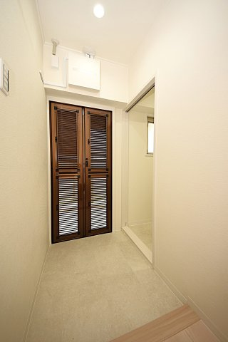 塚本北コーポの玄関