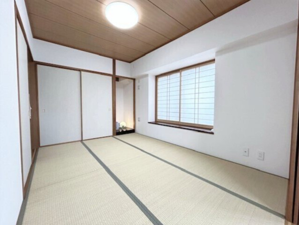 【ライオンズマンション大府第二の和室】