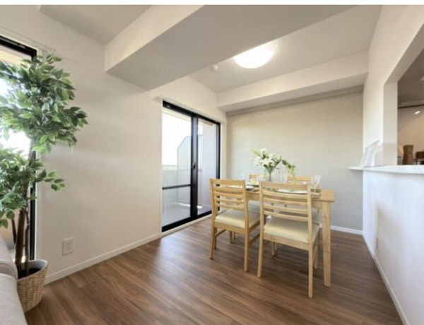 【ライオンズマンション大府第二の居間】