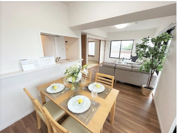 【ライオンズマンション大府第二の居間】