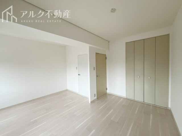 洋室内装