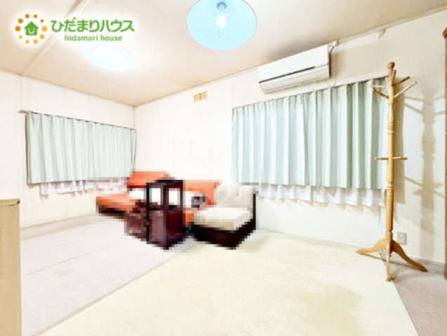 2面採光を確保した明るい室内は、風通しも良く、大変居心地の良い空間となっております。