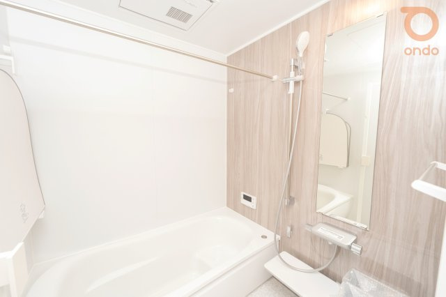 【ondo建物プラン例/浴室】ホテルライクな浴室。ゆったりと足を伸ばせる浴槽で、毎日の疲れを癒せます。