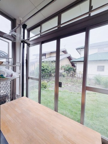 ■サンルーム｜1階にサンルームをご用意しております♪雨の日でも安心してお洗濯ができますね♪