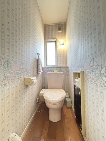 1F、2F、それぞれにトイレがあり便利です。