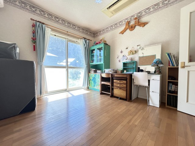 寝室や趣味のお部屋等、様々な用途でご活用いただけます。