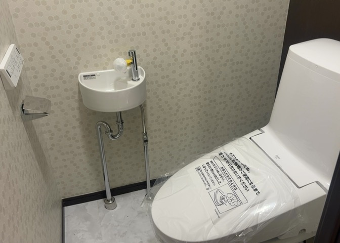 トイレは大きさや形、機能、抗菌性などが異なる多種多彩なタイプが各メーカーから出ています。それぞれに良さがあるため、事前にどういったタイプのトイレがいいのかをご家庭内で決めて、内見に行くといいでしょう。