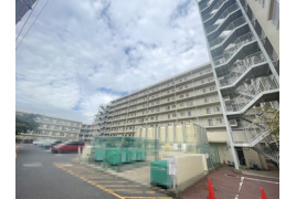 ファミール堺3階の外観