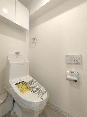 【トイレ】　トイレも2箇所あります。