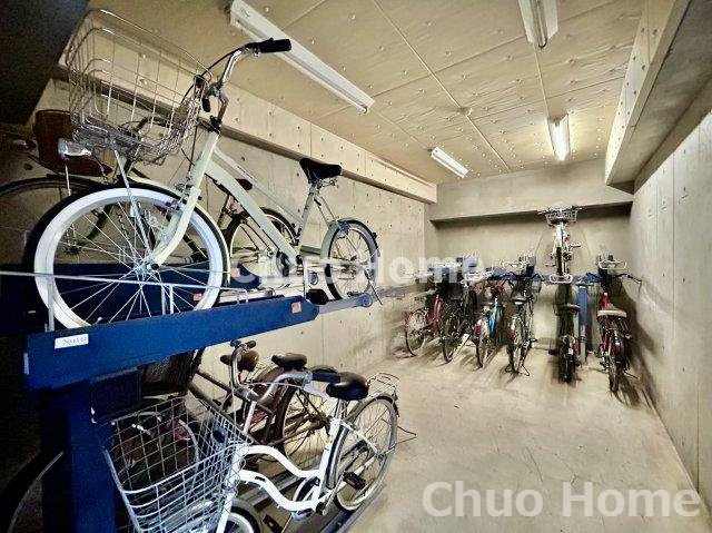 【自転車置き場】最新の空き状況や費用などの詳細は担当スタッフまでお問い合わせください。