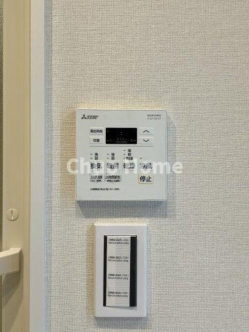 【浴室乾燥機】暖房・冷風・換気・乾燥が可能です。毎日を快適に過ごせるうれしい機能が揃っています。雨の日の洗濯物も安心です。