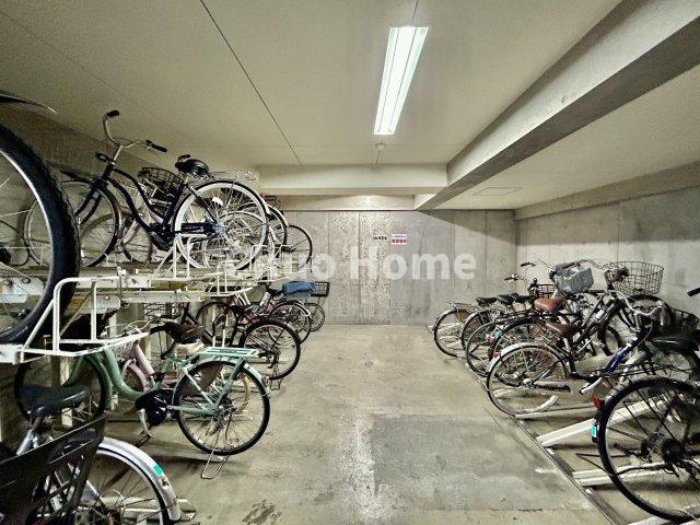 【自転車置き場】最新の空き状況や費用などの詳細は担当スタッフまでお問い合わせください。