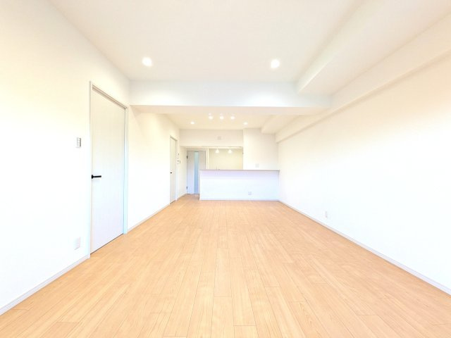 2026年8月完成しました！長方型で家具の配置もしやすい間取りが◎各居室への動線もスムーズです。