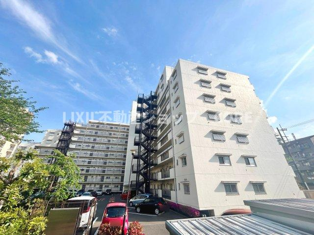 鉄筋コンクリート造9階建3階部分、新耐震基準・旧耐震が気になる方はスタッフまでお問い合わせください。
