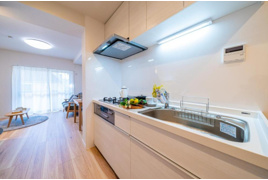 西落合ローヤルコーポの外観