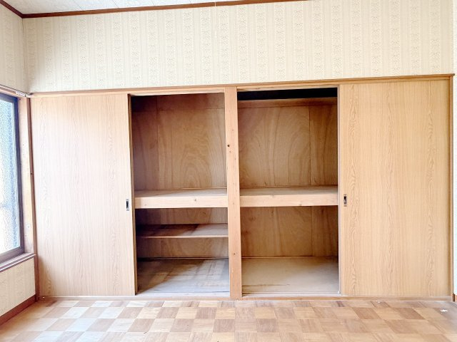 押し入れ収納。お部屋スッキリ！
