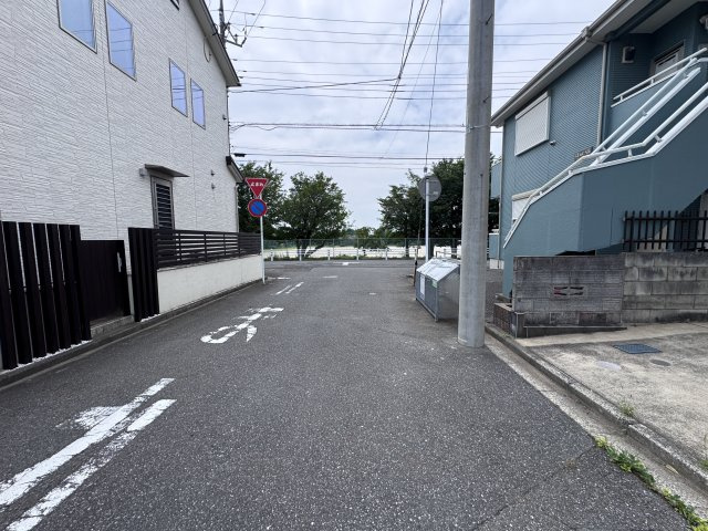 南東側前面道路・幅員約5.9ｍ