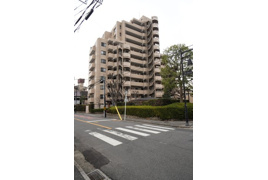 川口五丁目パーク・ホームズの外観