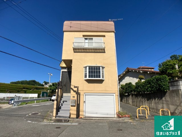 周辺は落ち着いた街並みの住宅地！子育てがしやすい住環境です！気になることがありましたら、お気軽にお問い合わせください！