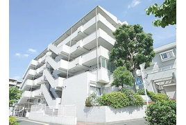 調布市下石原の中古マンションの外観