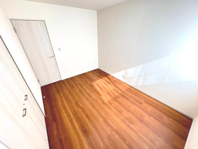 6帖子供部屋　プライベートな空間だからこそ使いやすいシンプルなデザインに。