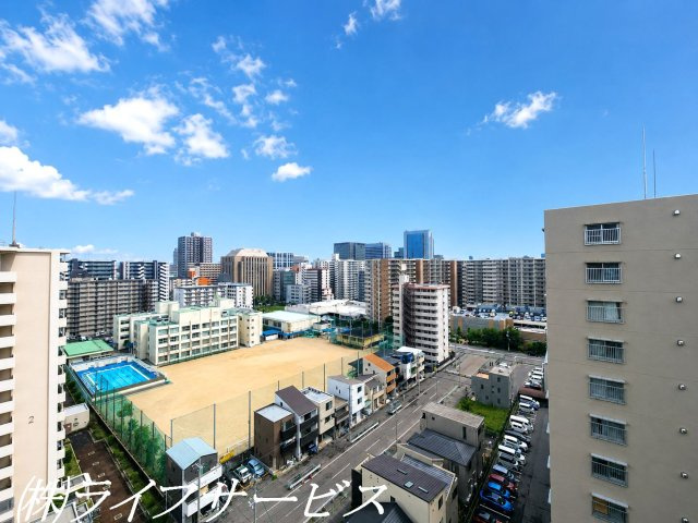 バルコニーからの眺望／上層階につき良好！