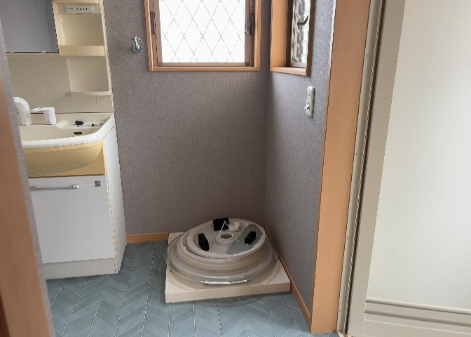 ランドリースペースも気になります。洗濯機置場があり「洗う、干す、取り込む、アイロンがけ、たたむ」など、洗濯に関する家事をするための空間です。広さや収納など付帯設備も含めて、詳細は現地でご確認ください。