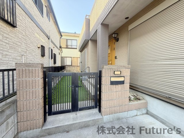 玄関アプローチ