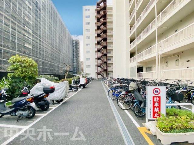 【自転車置き場】最新の空き状況や費用などの詳細は担当スタッフまでお問い合わせください。