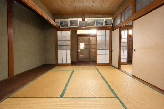 趣のある和室です