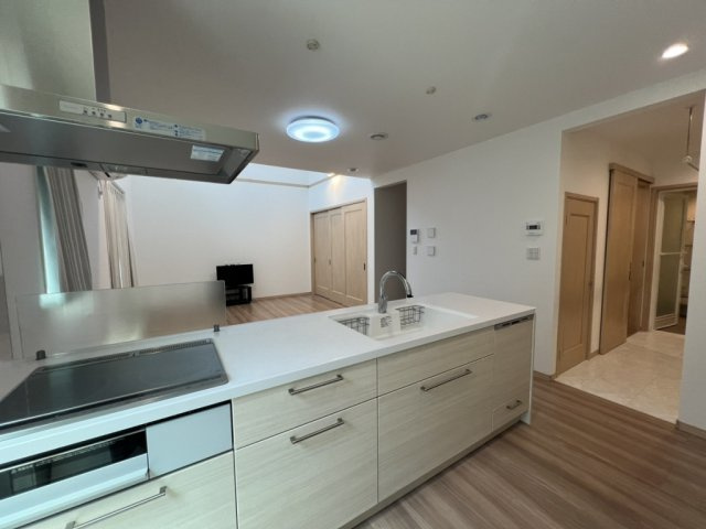 料理をしながらでもご家族との会話を楽しめる対面キッチン☆