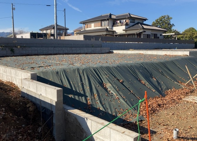 家を建てる前提で土地を探している場合、地盤の丈夫さは譲れない条件の一つです。地盤が脆弱だと追加工事が必要となります。また、過去に地盤沈下や液状化現象を起こした土地は、できるだけ避けた方がいいでしょう。