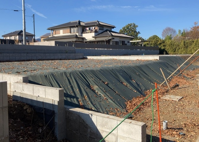人が暮らすうえで日光は大切な要素となります。日当たりの良さは譲れないポイントですね。併せて近くに大きな建築物の建築予定がないか、あるいはそれが可能な土地が近くにないか事前に確認することもお勧めします。