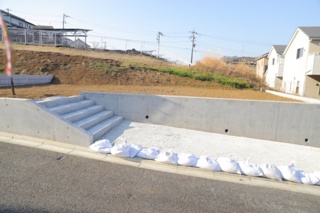最寄り駅が近いなどの交通アクセスが良い土地だと暮らしやすいですよね。通勤・通学の観点から土地を選ぶことも大切です！自身や家族のライフワークからあったの物件を探しましょう！当社営業がお力になります！