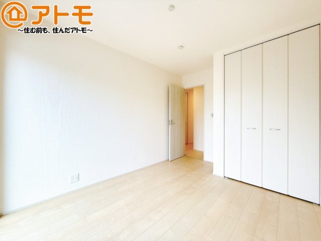 お子様のお友達が遊びに来た時も、子供部屋があると楽しく過ごせますね♪
