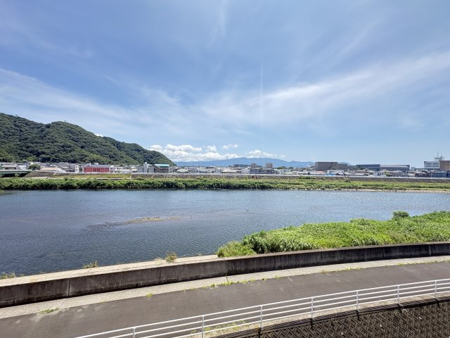 物件からの狩野川です。