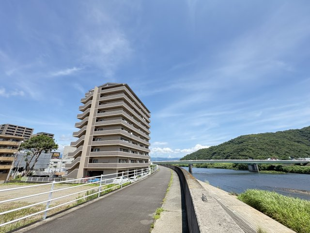 周辺から見た現地です。