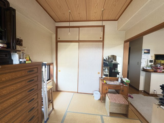 各部屋に収納スペースがあり使い勝手のよい間取りです。