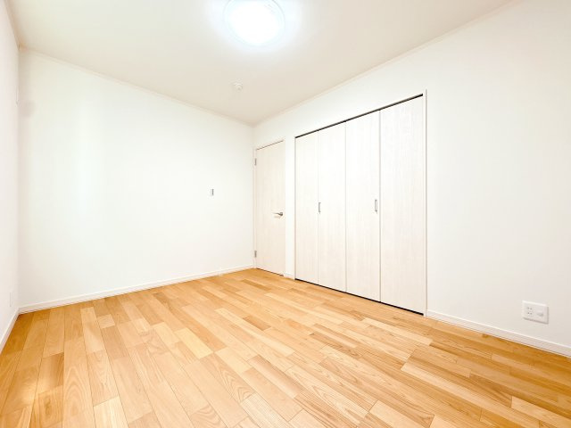 2Ｆ中部屋の別角度になります♪