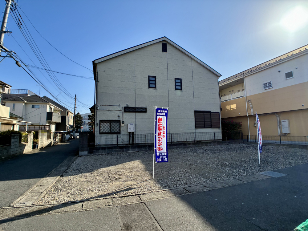 北西角地×前面16m公道で開放感と視認性の高い立地。約29坪の整形地で建物配置の自由度も確保された区画です。