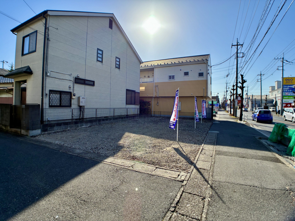 北西角地×前面16m公道で開放感と視認性の高い立地。約29坪の整形地で建物配置の自由度も確保された区画です。