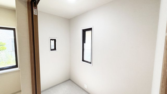 1階には多目的に使える納戸スペースがあります！