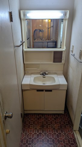 独立洗面台