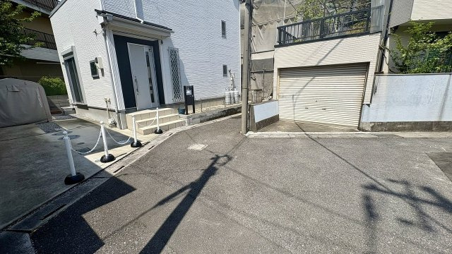 敷地約28坪・更地渡し！建築条件なし・お好きなハウスメーカーで建築可能です！自由設計で夢のマイホームはいかがでしょうか！