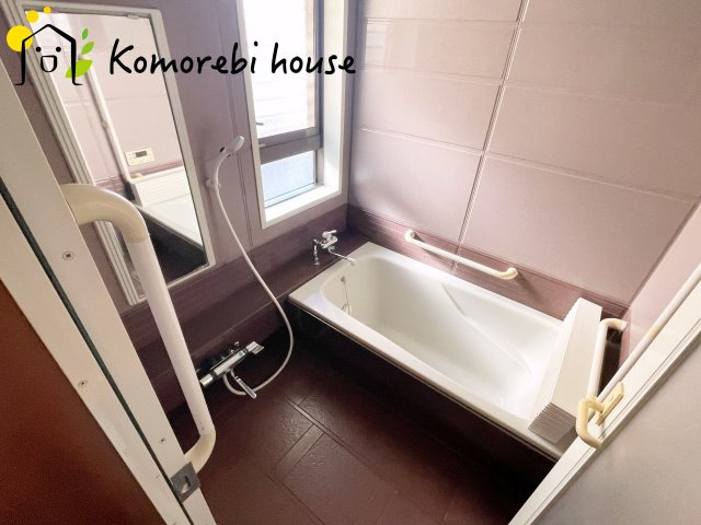日々の疲れを癒すお風呂付です