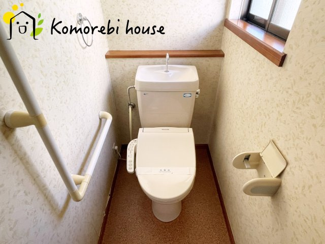 ゆったりとした空間のトイレです