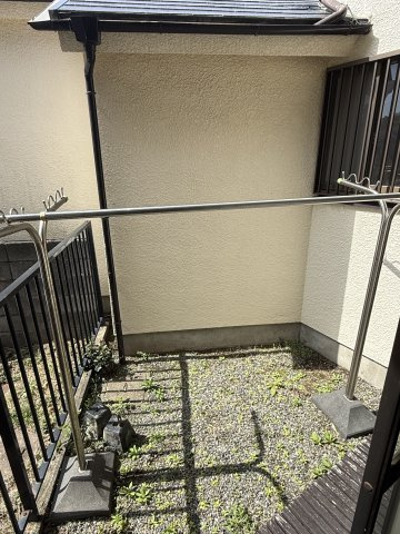 洗濯物を干せるお庭スペース