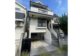 国分寺市西町の中古戸建ての外観